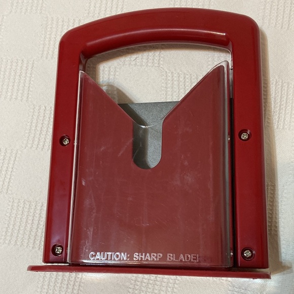 KITCHEN HQ BRAND NEW RED BAGEL SLICER - Picture 6 of 11